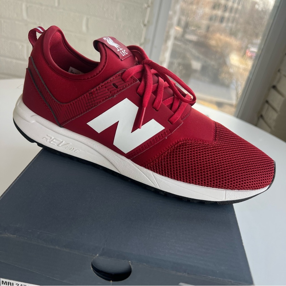 Liverpool New Balance Sneakers